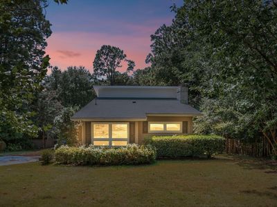 2519 Mirror Lake Dr
