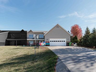 N6017 Westview Drive UNIT 2