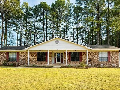 701 Sheffield Dr