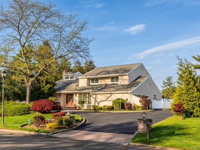 16 Cabriolet Lane