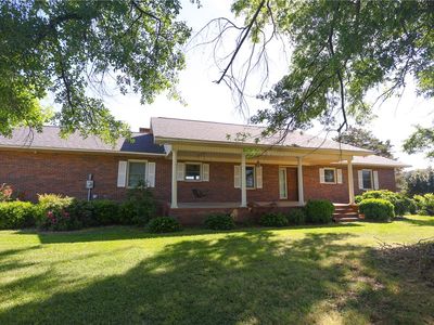 910 Highway 182