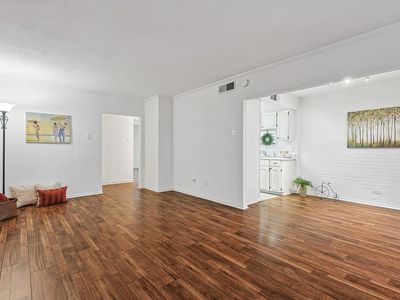 15914 Club Crest Dr APT 1112