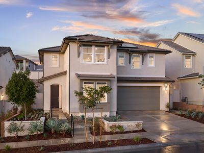 Plan 5 Plan, Luna at Skyline