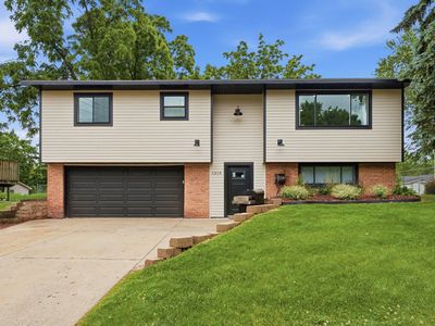 1319 15th St W