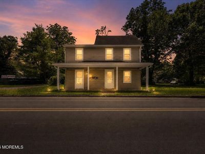 3 Lakewood Road