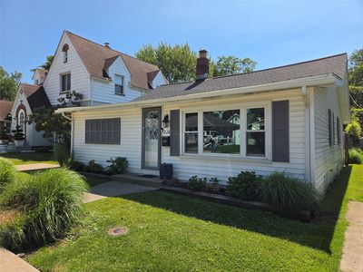 228 Blackstone Dr