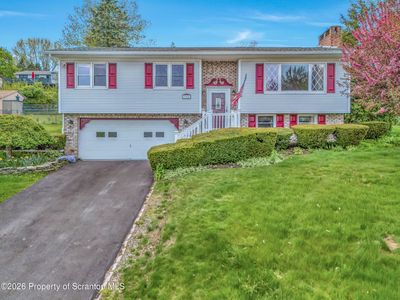 304 Carnation Dr