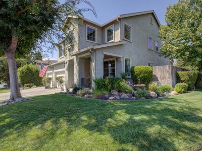 201 Waters Edge Dr