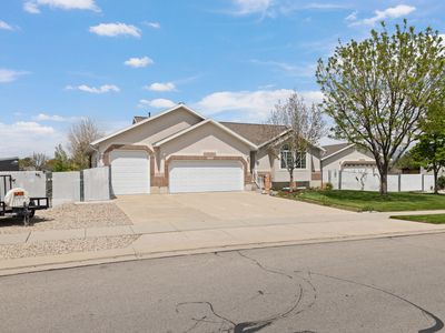 3778 W Mapleleaf Way