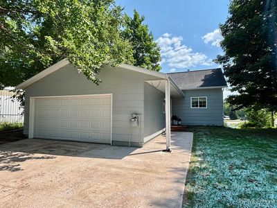 2003 W Ridge St
