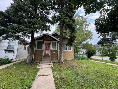 5500 W Warwick Ave