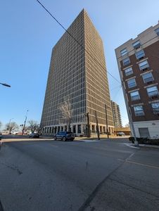 6700 S South Shore Dr APT 15H