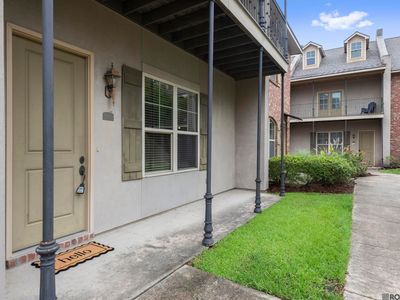 4637 Burbank Dr #309