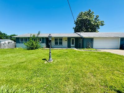Property at 1110 N 8th St, Benton, IL