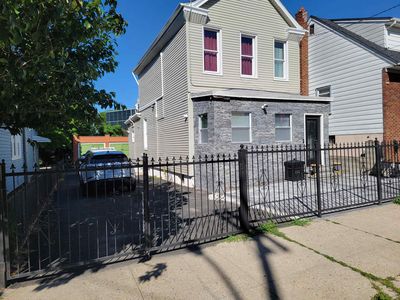 151 Linden Ave