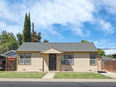 Property at 1543 Country Club Blvd, Stockton, CA