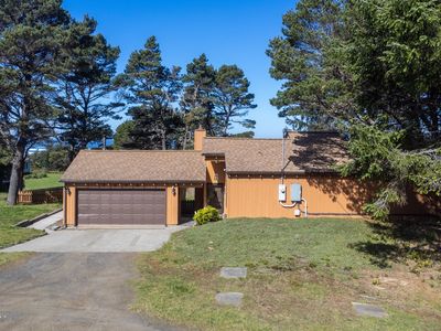 7376 SW Burl Dr