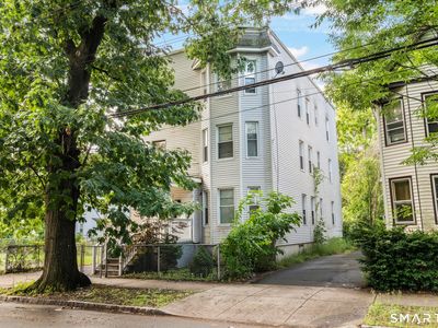 14 Bassett Street