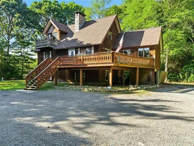 130 S Niantic Dr