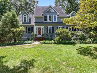 85 Comstock Dr