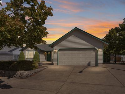 2362 Loch Dr