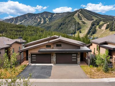 211 Lakota Park Drive