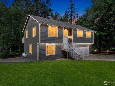 20 SE Fuschia Ave