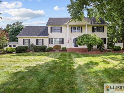 9 Talmadge Dr