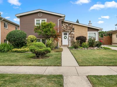 8143 N Clifton Ave