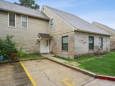 1500 W Esplanade Ave APT 28C