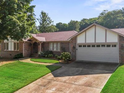 10213 Melanie Dr SE