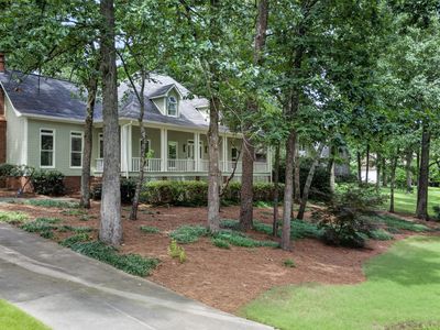 8 Westover Dr SW