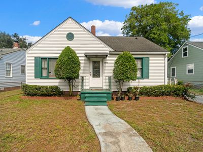 3860 Chestnut St #A & B