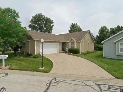 5209 S Megan Dr