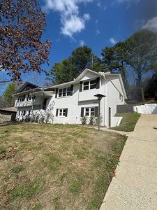 5225 Clairmont Ave