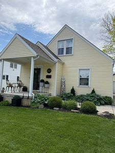 317 New St