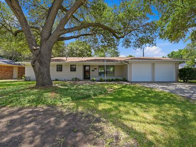 5253 Ruston Ave