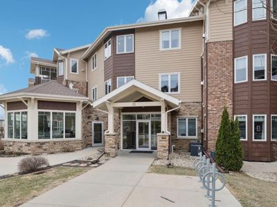 11 Glen Brook Way UNIT 206