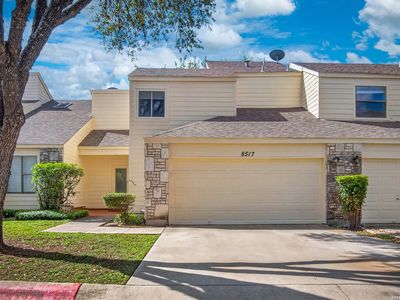 8517 Echo Creek Lane