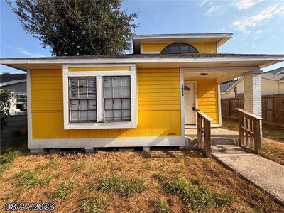 4026 Zapata St