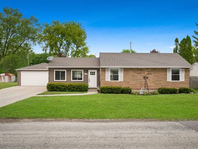 Property at 1366 Ivy Ln, Crystal Lake, IL