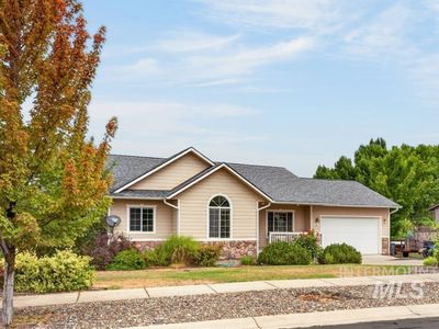 2406 Shelby Ln