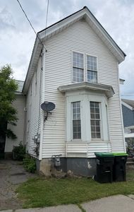 207 E Smith St