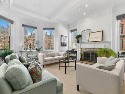 29 Fairfield St APT 1A