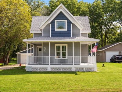 572 Edgerton Rd