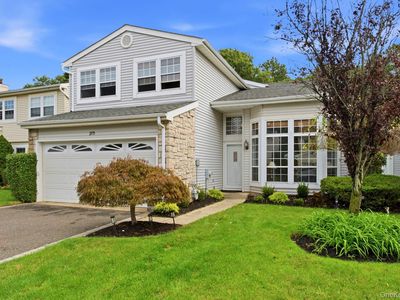 215 Fairfield Drive E