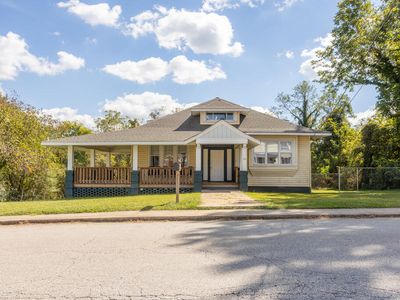Property at 111 W Sycamore St, Chase City, VA