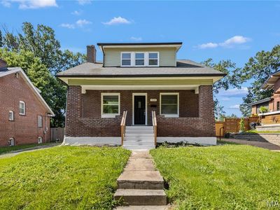 7332 Wellington Ave