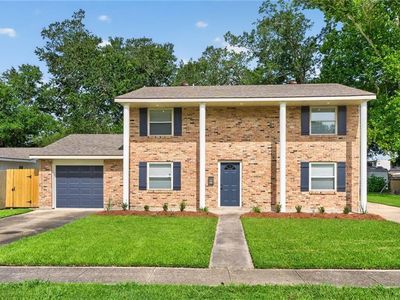 1305 Bellevue Dr