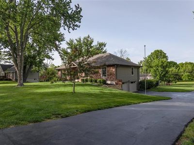 8918 Millstone Dr